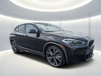 Used 2022 BMW X2 sDrive28i w/ M Sport X Package image 1