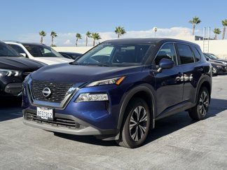 Used 2023 Nissan Rogue SV image 1