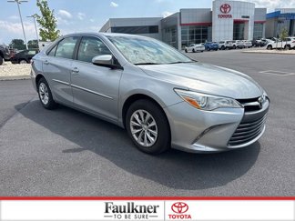 Certified 2015 Toyota Camry LE image 1