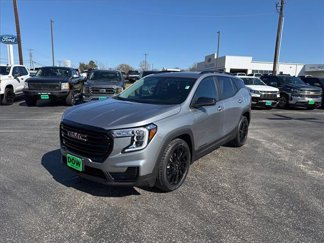 Used 2023 GMC Terrain SLE w/ Driver Convenience Package image 1