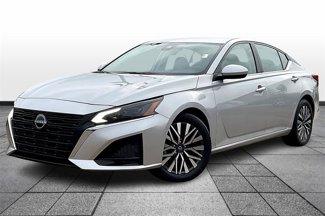 Used 2023 Nissan Altima 2.5 SV image 1