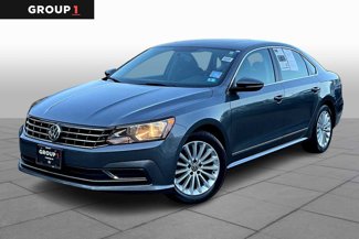 Used 2017 Volkswagen Passat 1.8T SE image 1