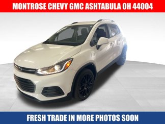 Used 2022 Chevrolet Trax LT w/ Premium Seat Package image 1