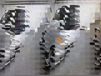 Used 2011 smart fortwo pure image 1