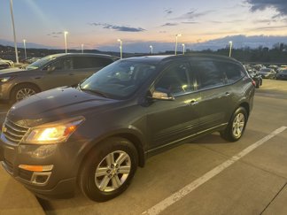Used 2014 Chevrolet Traverse LT image 1