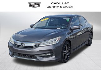 Used 2017 Honda Accord Touring image 1