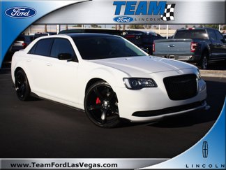 Used 2020 Chrysler 300 Touring w/ Sport Appearance Package image 1