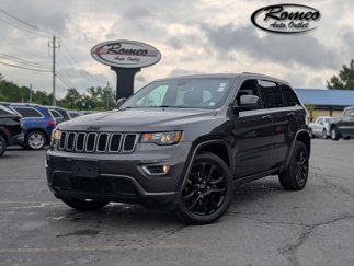 Used 2021 Jeep Grand Cherokee Laredo X image 1