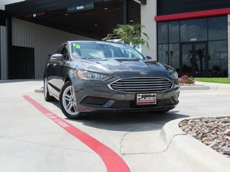 Used 2018 Ford Fusion SE image 1