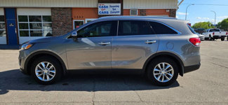 Used 2016 Kia Sorento LX w/ LX Convenience Package image 1