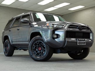 Used 2022 Toyota 4Runner SR5 Premium image 1