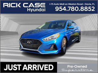 Used 2018 Hyundai Sonata Limited image 1