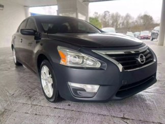 Used 2013 Nissan Altima 2.5 SV image 1
