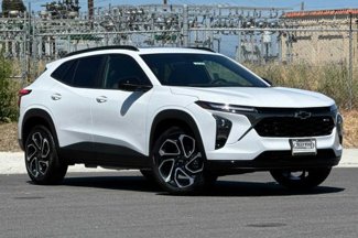 New 2025 Chevrolet Trax RS w/ Sunroof Package image 1