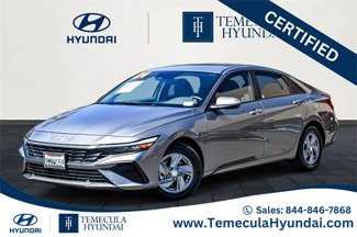 Certified 2024 Hyundai Elantra SE image 1