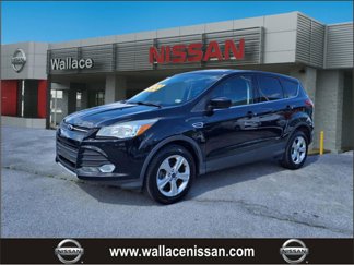 Used 2016 Ford Escape SE image 1