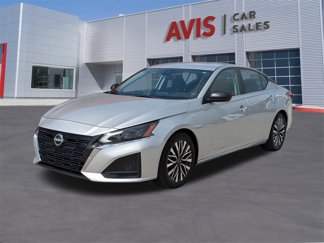 Used 2024 Nissan Altima 2.5 SV image 1