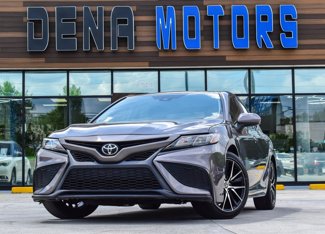 Used 2021 Toyota Camry SE image 1