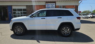 Used 2017 Jeep Grand Cherokee Limited w/ Luxury Group II image 1