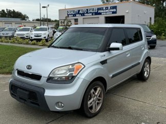 Used 2010 Kia Soul + w/ Audio Pkg image 1