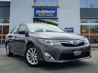Used 2012 Toyota Camry LE image 1