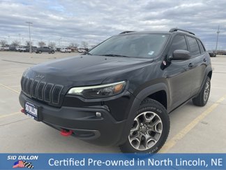Used 2021 Jeep Cherokee Trailhawk image 1