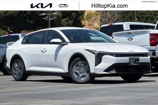 New 2025 Kia K4 LX image 1