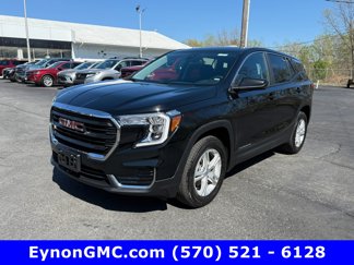 Used 2024 GMC Terrain SLE image 1