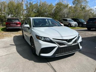 Used 2024 Toyota Camry SE image 1