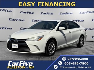 Used 2016 Toyota Camry LE image 1