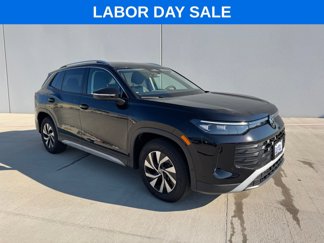 Used 2025 Volkswagen Tiguan S image 1