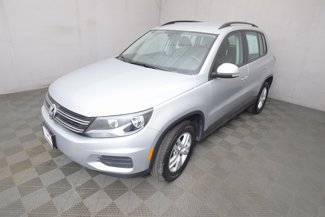 Used 2017 Volkswagen Tiguan S image 1