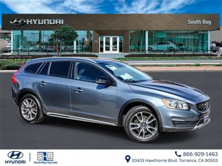 Used 2018 Volvo V60 T5 Cross Country w/ Convenience Package video 1