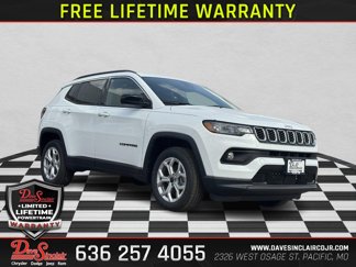 New 2025 Jeep Compass Latitude image 1