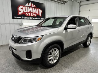Used 2015 Kia Sorento LX image 1