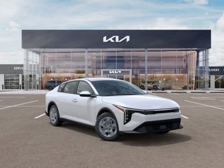 New 2025 Kia K4 LX image 1