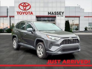 Used 2022 Toyota RAV4 XLE image 1