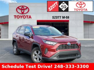 Used 2022 Toyota RAV4 LE image 1