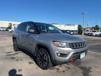 Used 2019 Jeep Compass Trailhawk w/ Cold Weather Group image 1