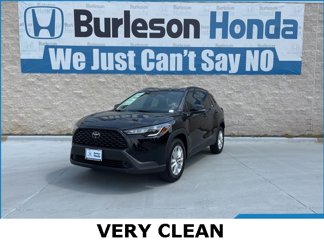 Used 2022 Toyota Corolla Cross LE image 1