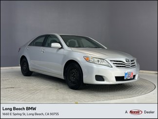 Used 2011 Toyota Camry LE image 1