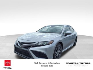 Used 2023 Toyota Camry SE image 1