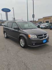 Used 2019 Dodge Grand Caravan SXT image 1