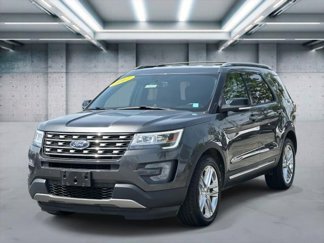 Used 2017 Ford Explorer XLT w/ Equipment Group 202A image 1