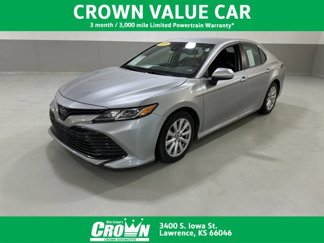 Used 2019 Toyota Camry LE image 1