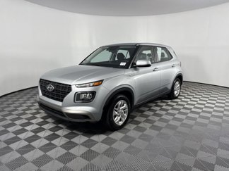 Used 2021 Hyundai Venue SE image 1