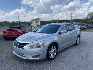 Used 2014 Nissan Altima 2.5 SV image 1