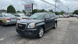 Used 2017 GMC Terrain SLE image 1