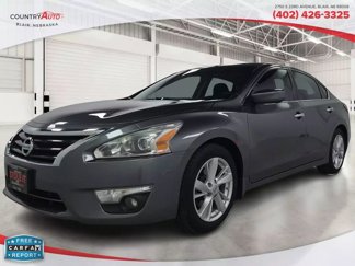 Used 2015 Nissan Altima 2.5 SV image 1