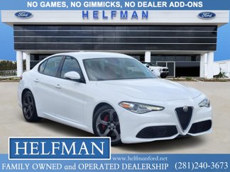 Used 2018 Alfa Romeo Giulia image 1